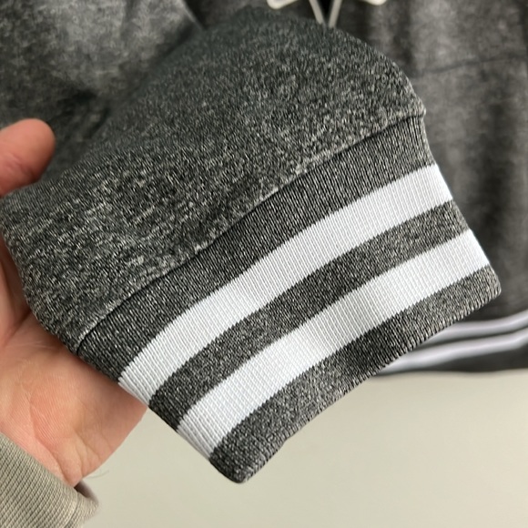 NBA UNK San Antonio Spurs Mens Large Ribbed Logo Gray Pullover Sweatshirt Hoodie - Picture 4 of 9